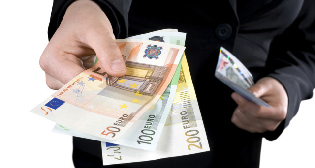 Dal 1°luglio il limite pagamenti in contanti scende a 2.000 euro